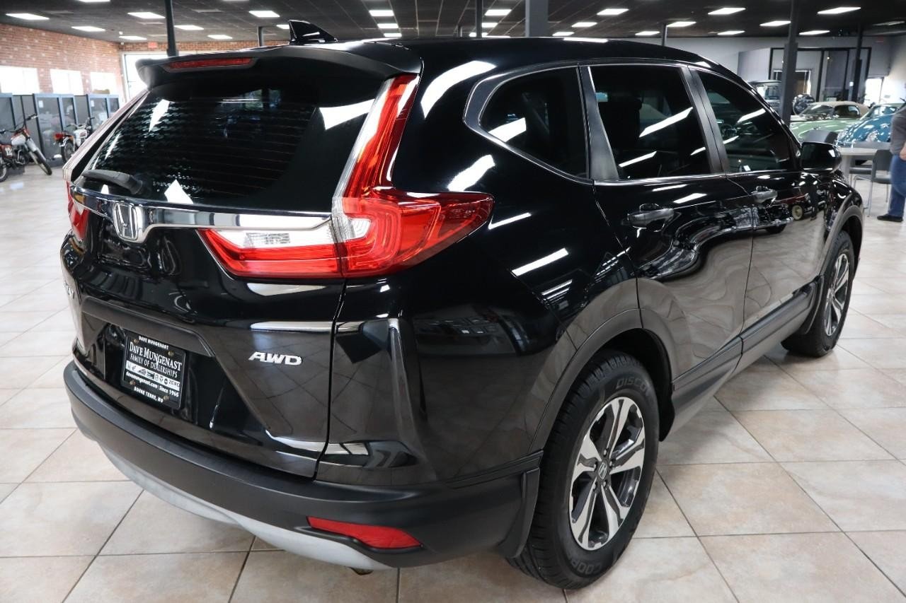 2017 Honda CR-V LX photo 5