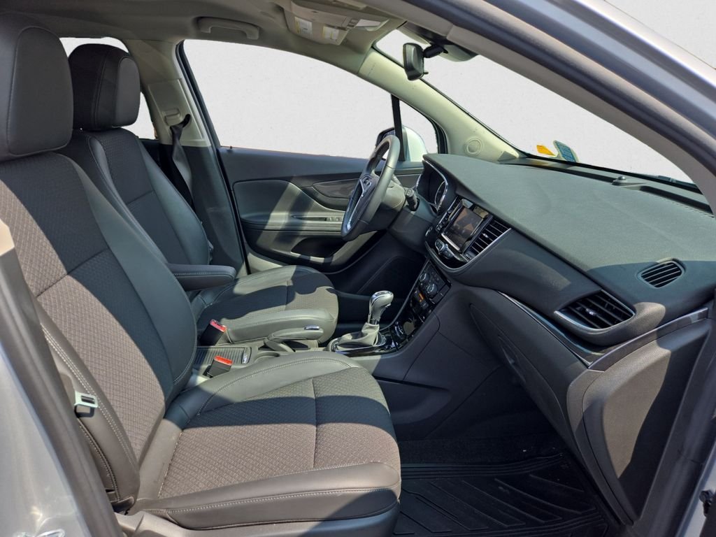 2022 Buick Encore Preferred photo 17