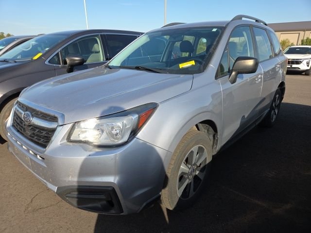 2017 Subaru Forester 2.5i photo 2