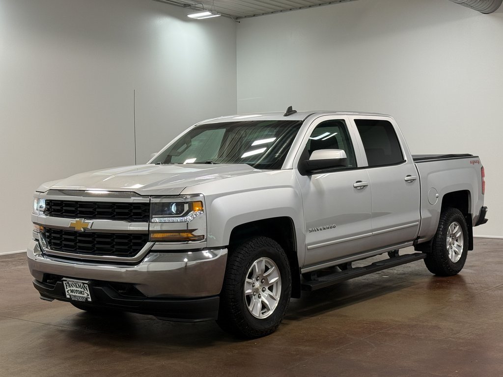 2017 Chevrolet Silverado 1500 LT photo 4