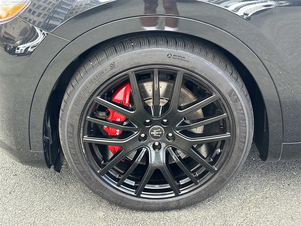 2022 Maserati Levante Modena photo 13