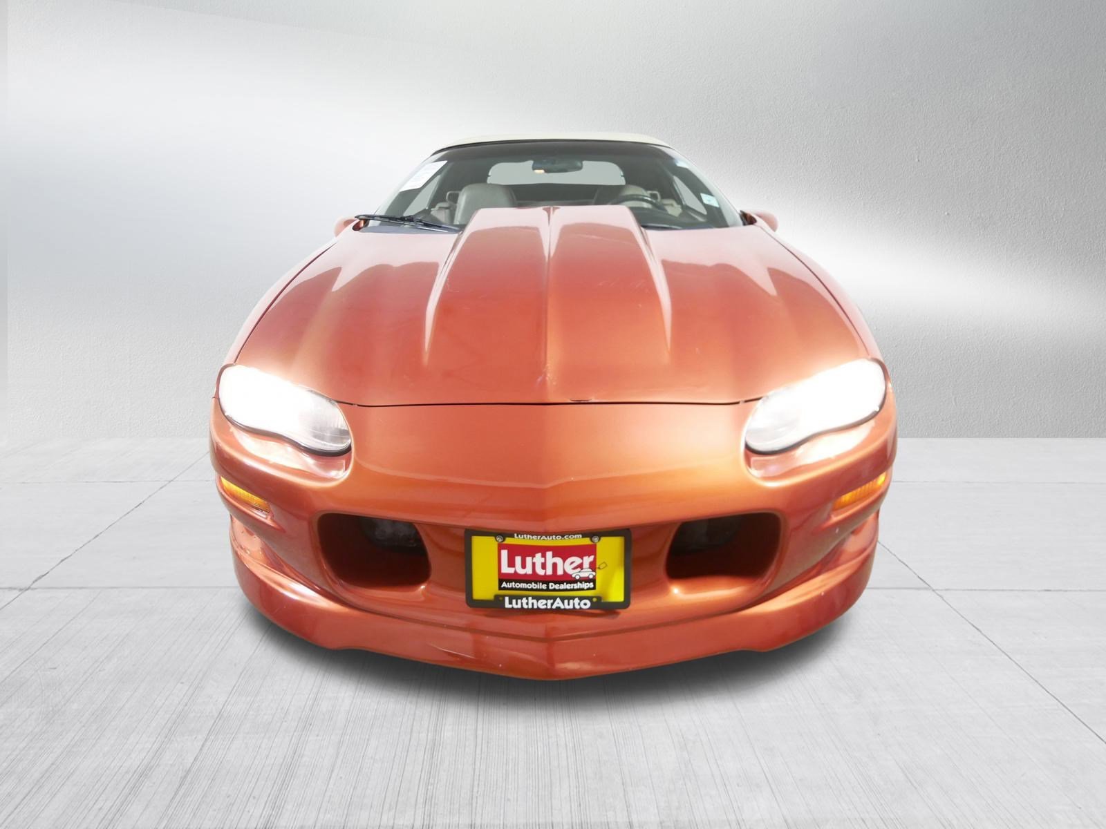 2002 Chevrolet Camaro Sport Coupe photo 2