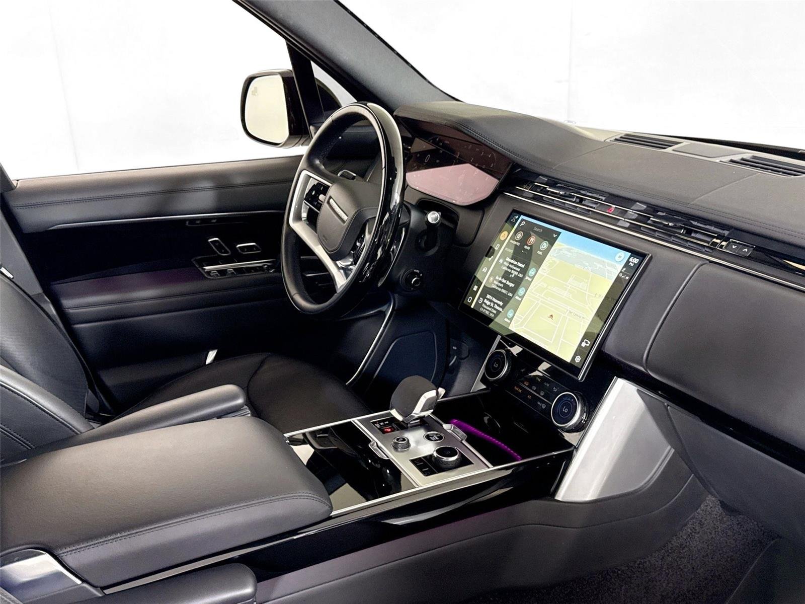 2023 Land Rover Range Rover SE photo 30