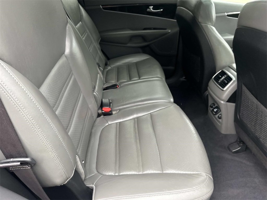 2016 Kia Sorento EX photo 15