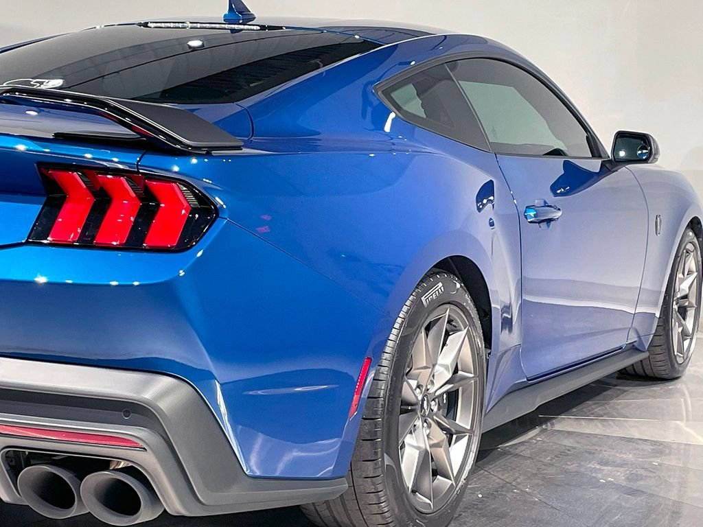 2024 Ford Mustang Dark Horse photo 30