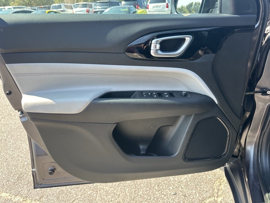 2024 Jeep Compass Limited photo 24