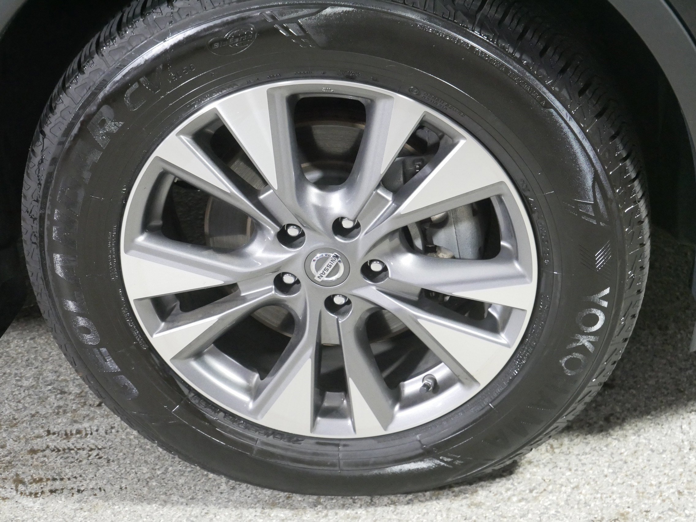 2017 Nissan Murano S photo 14