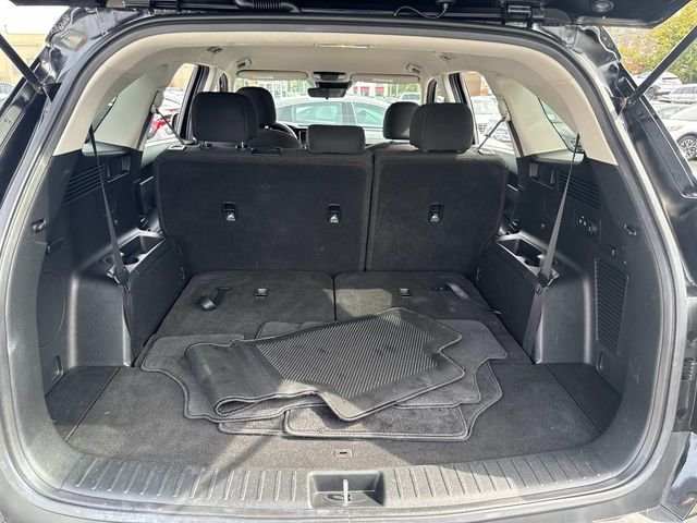 2022 Kia Sorento LX photo 2