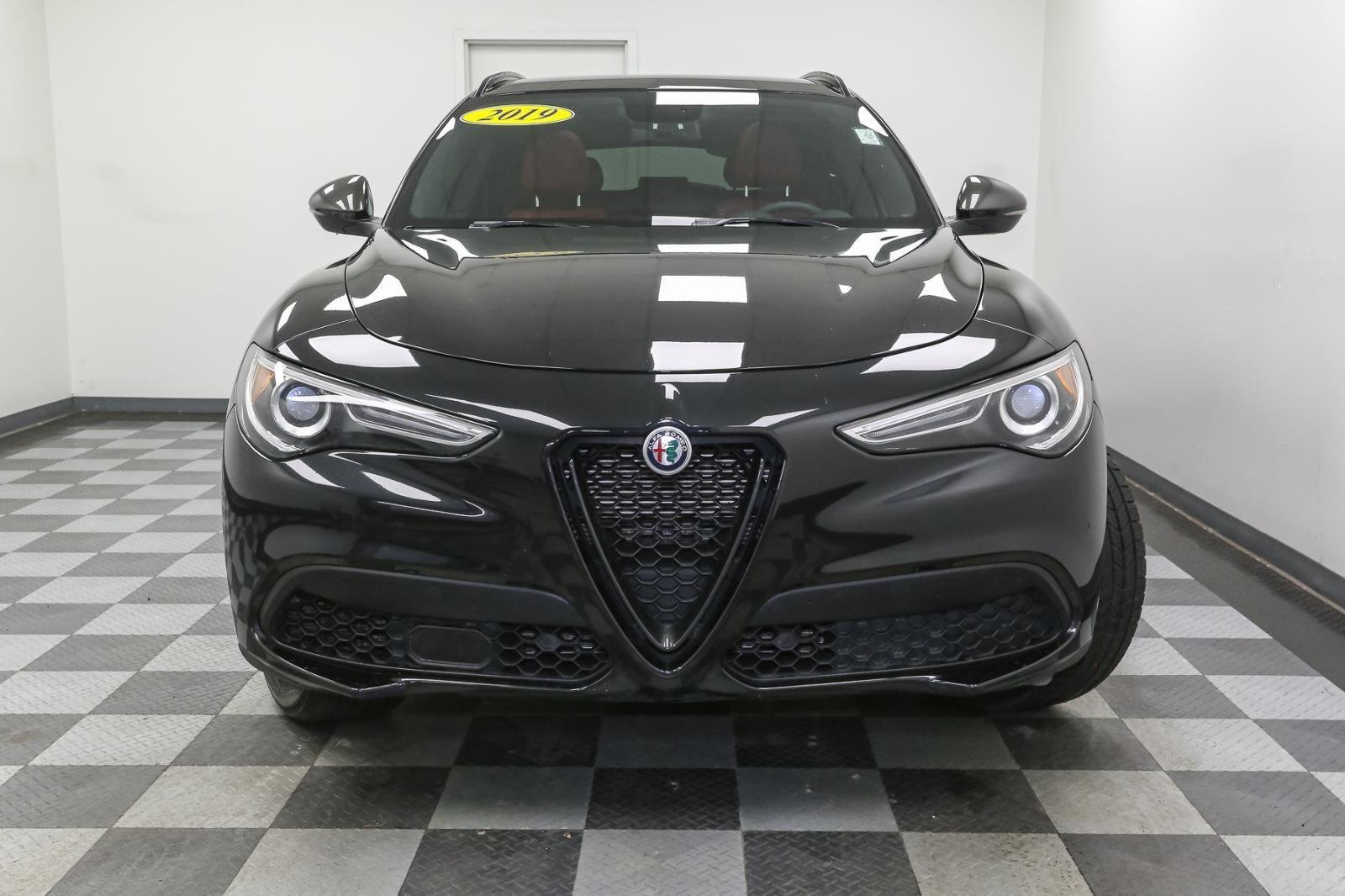 2019 Alfa Romeo Stelvio Ti Sport photo 3