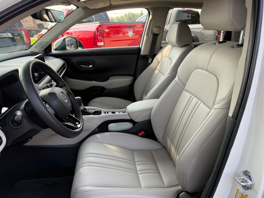 2025 Honda HR-V EX-L photo 15