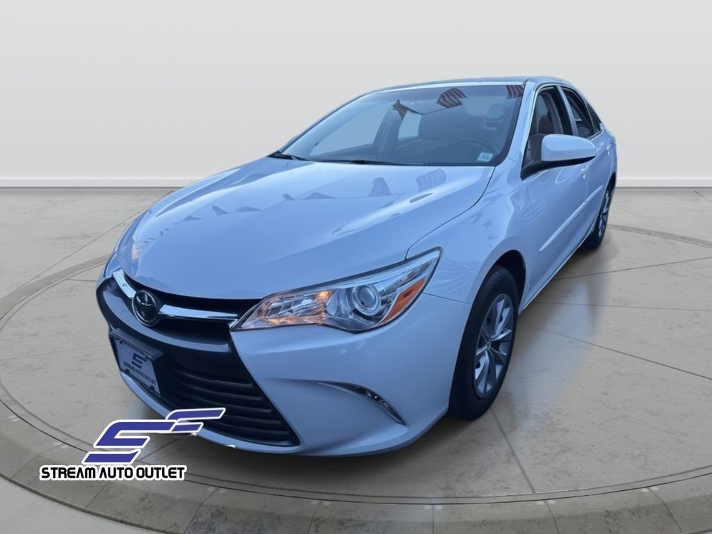 2017 Toyota Camry XLE XSE photo 3