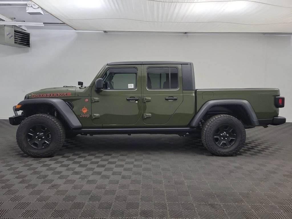 2021 Jeep Gladiator Mojave photo 2