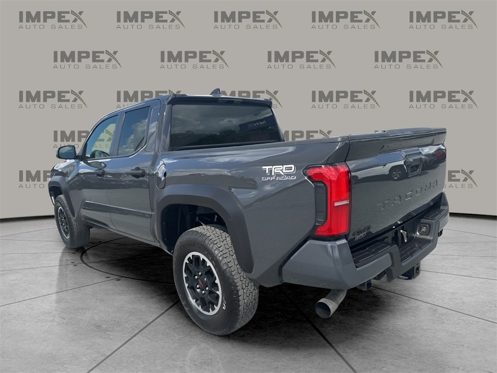 2025 Toyota Tacoma TRD Sport photo 3