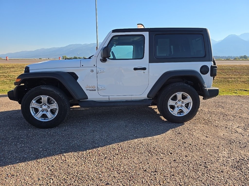 2020 Jeep Wrangler Sport S photo 4