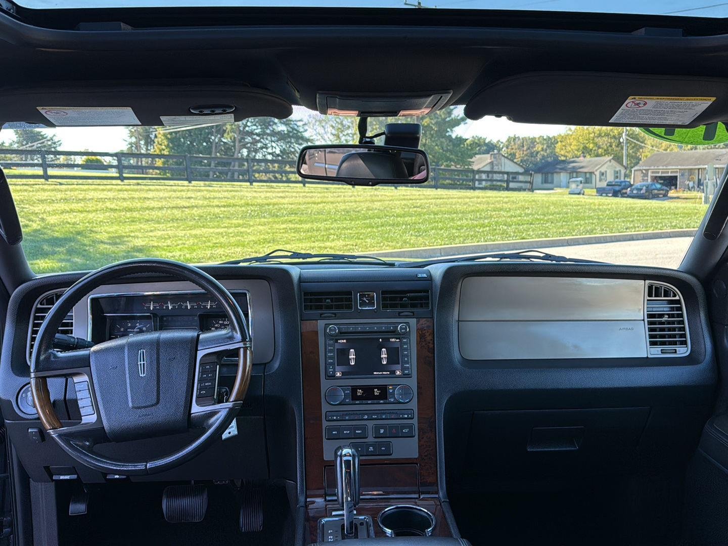 2014 Lincoln Navigator photo 4