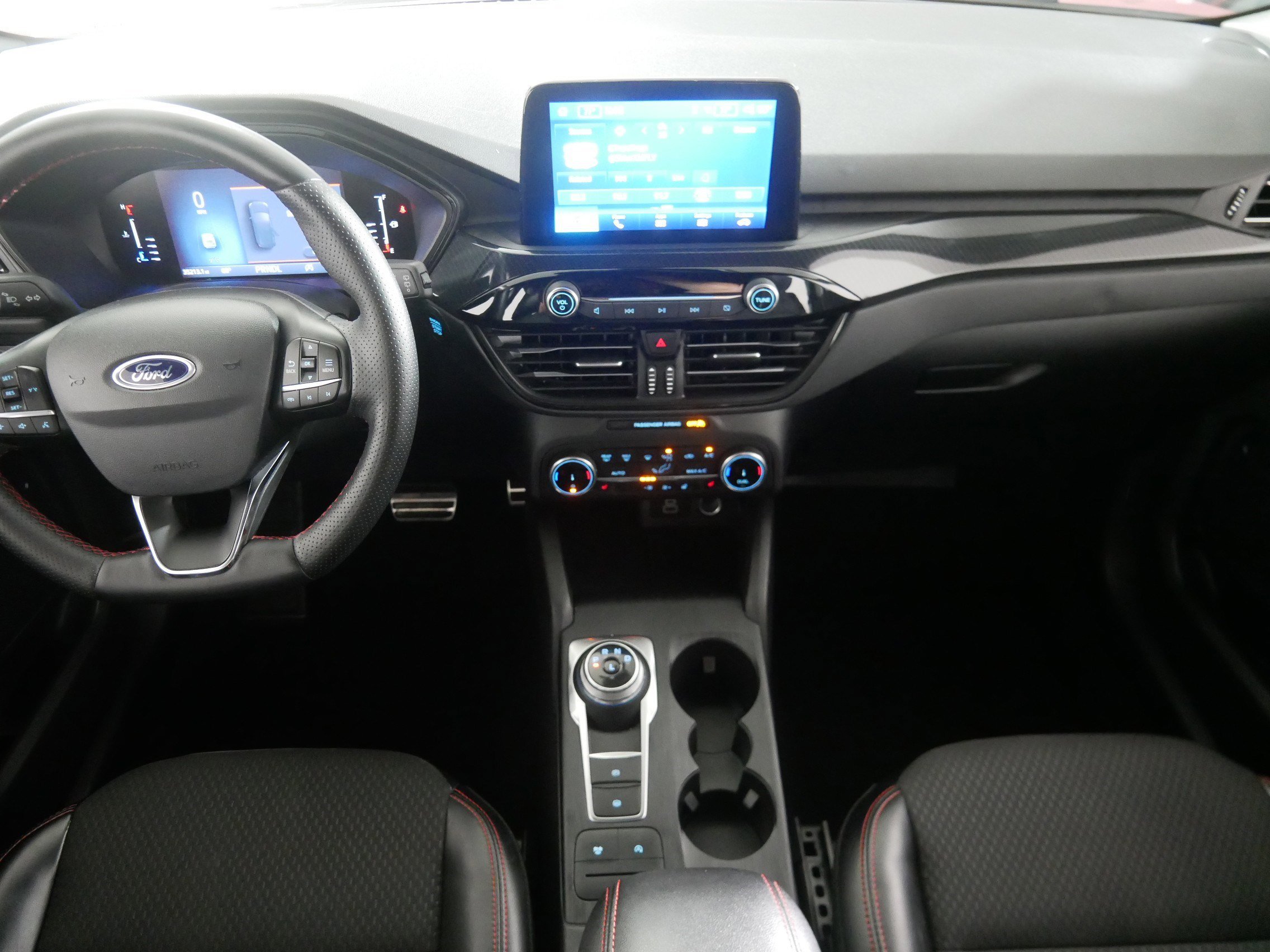 2024 Ford Escape ST-Line photo 10