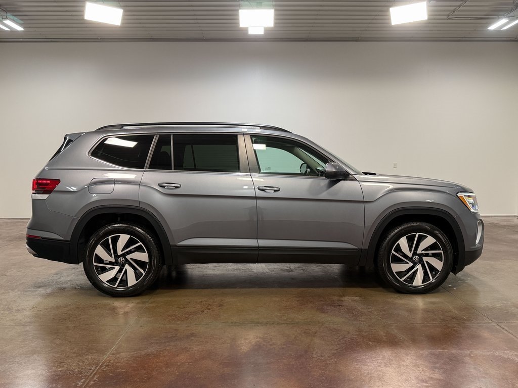 2025 Volkswagen Atlas SE Technology photo 18