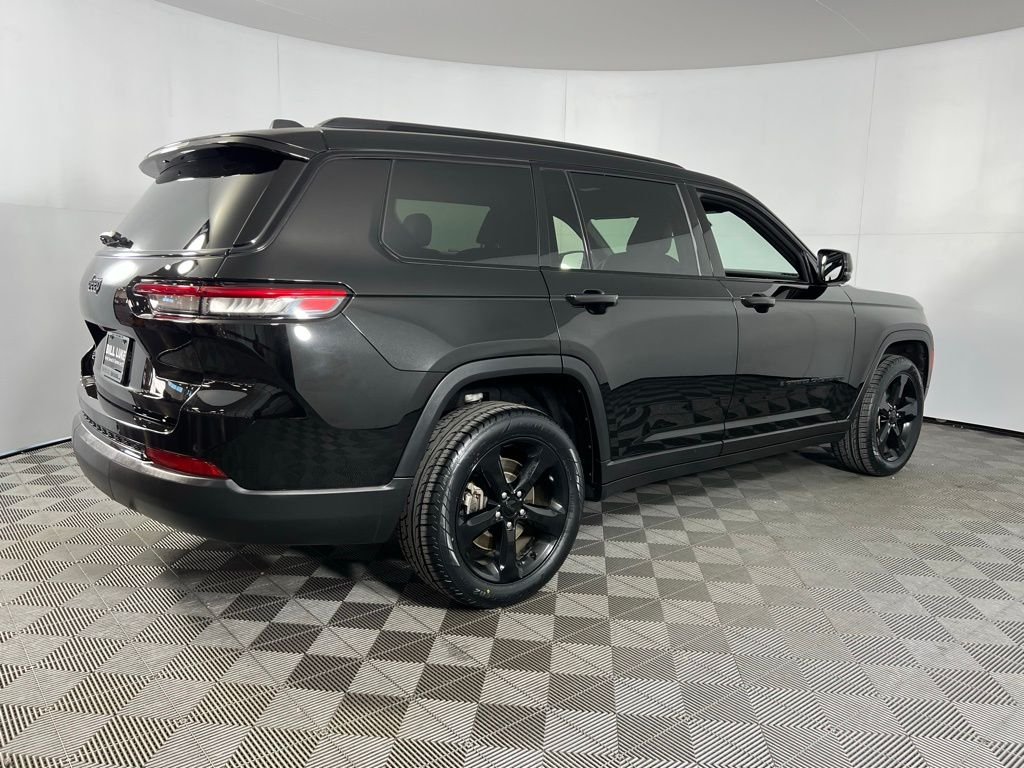 2021 Jeep Grand Cherokee Laredo photo 4