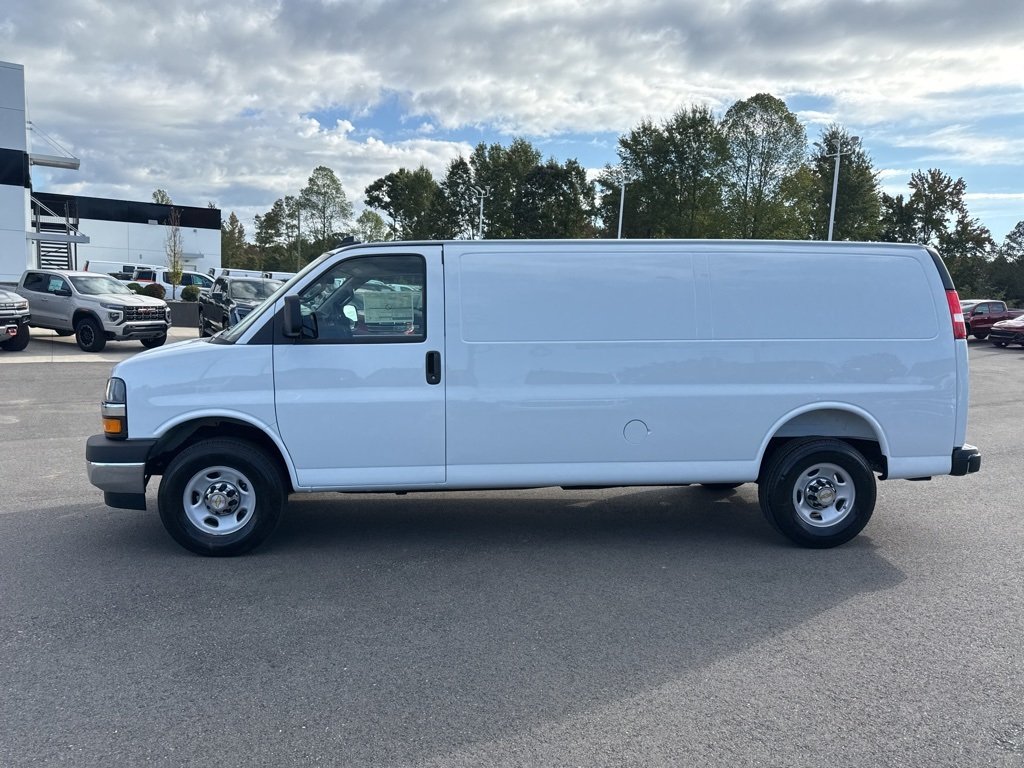 2025 Chevrolet Express 3500 Work Van photo 2