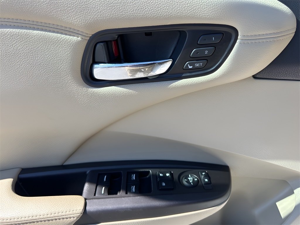 2018 Acura RDX Technology Plus photo 27