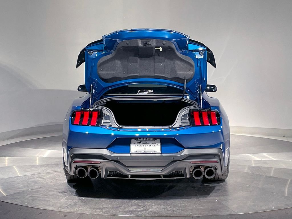 2024 Ford Mustang Dark Horse photo 35