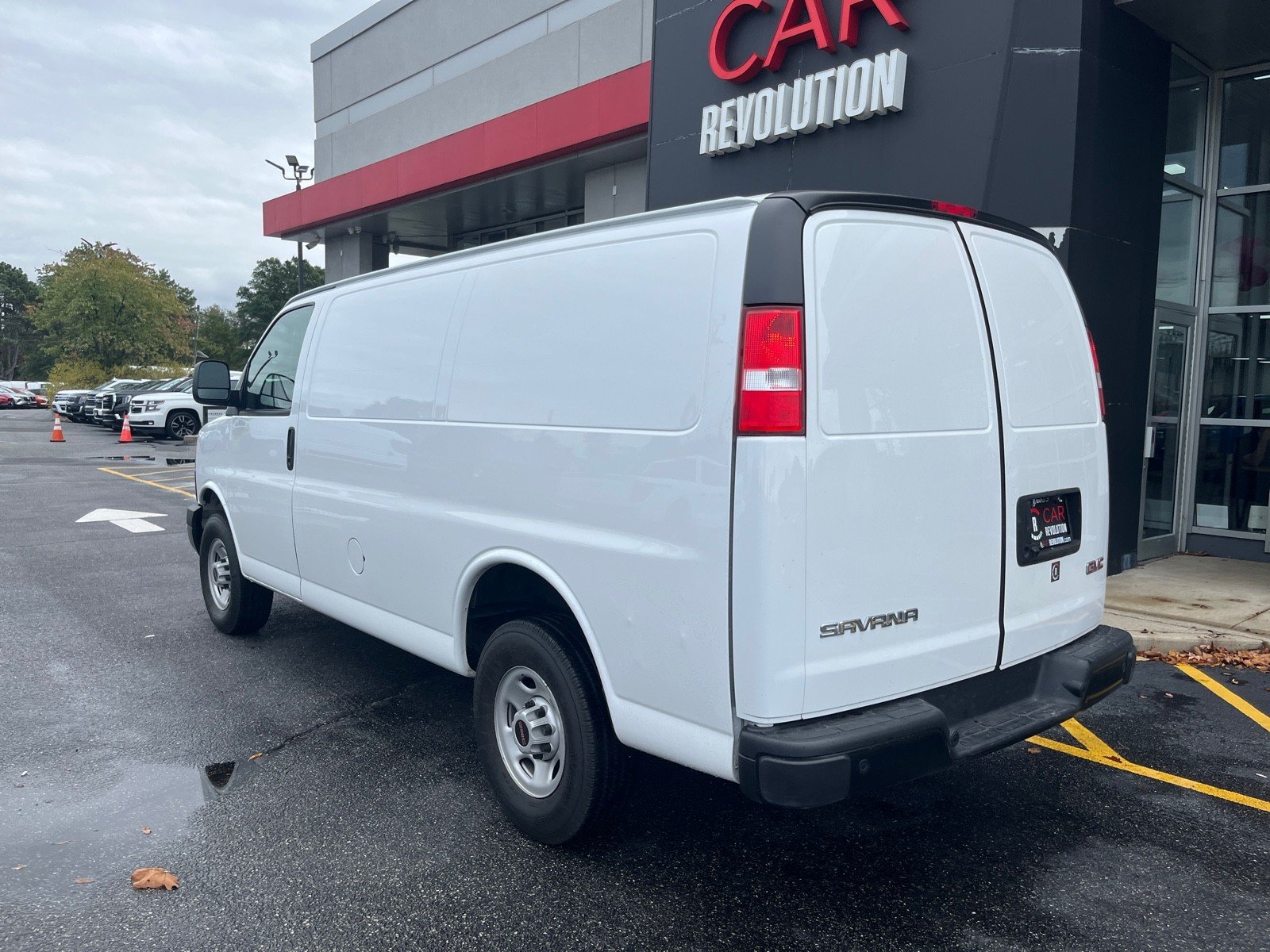 2024 Gmc Savana Cargo 2500 photo 4