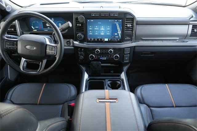 2024 Ford F-250 Platinum photo 2