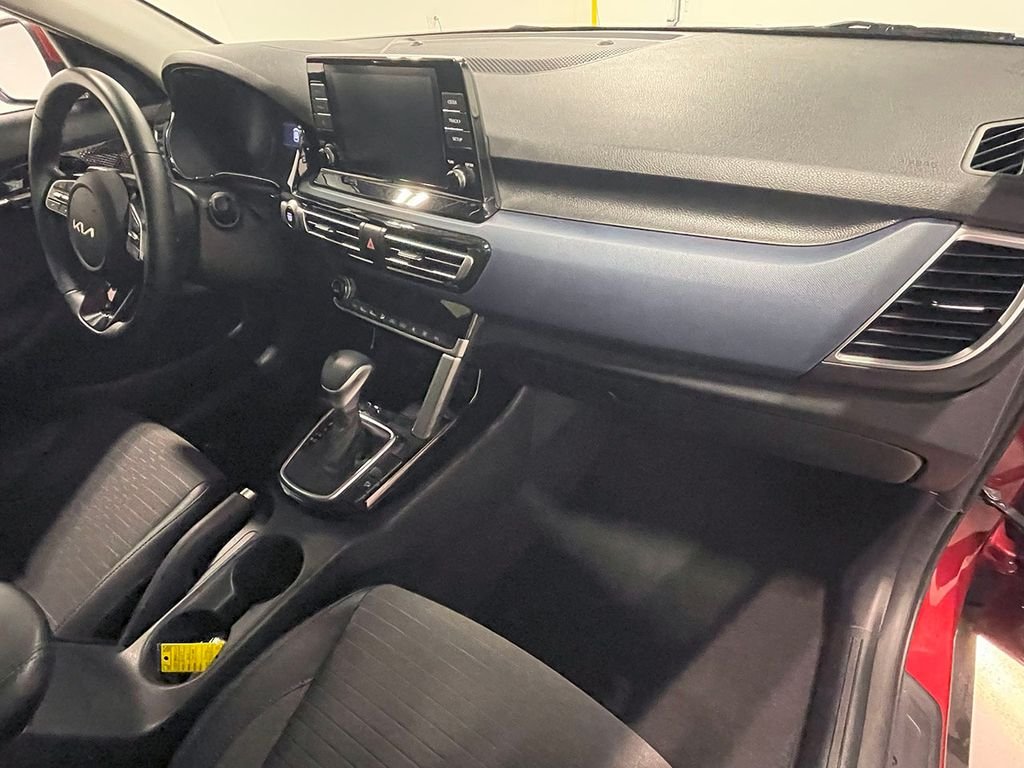 2023 Kia Seltos S photo 22