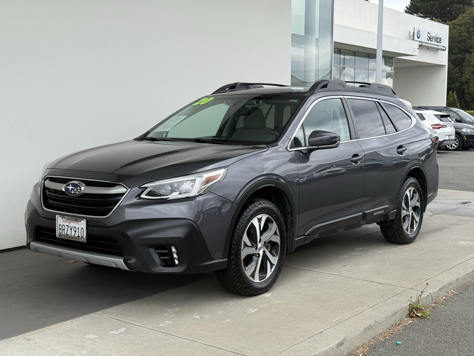 2020 Subaru Outback Limited photo 3
