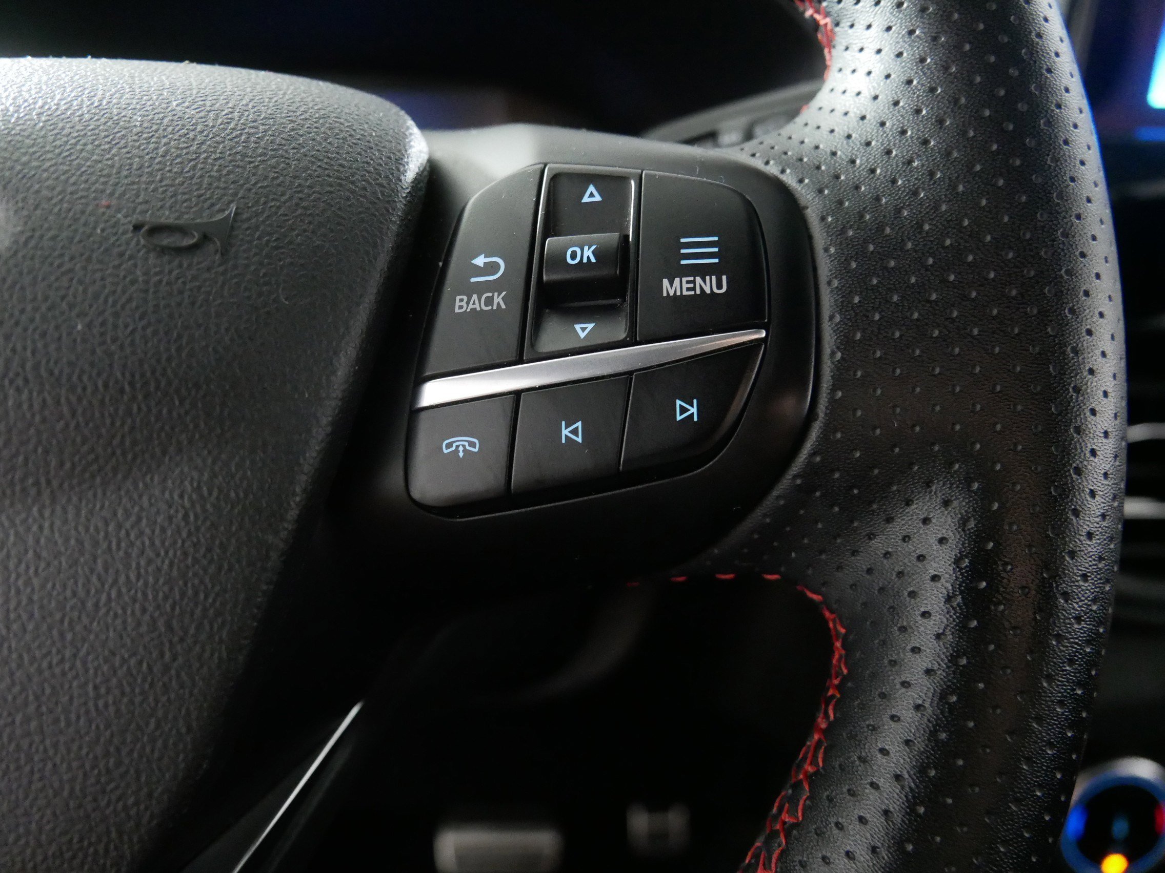 2024 Ford Escape ST-Line photo 27