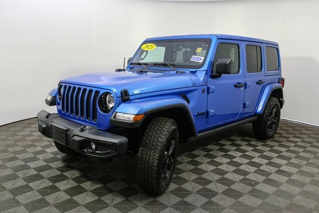 2023 Jeep Wrangler Altitude photo 4