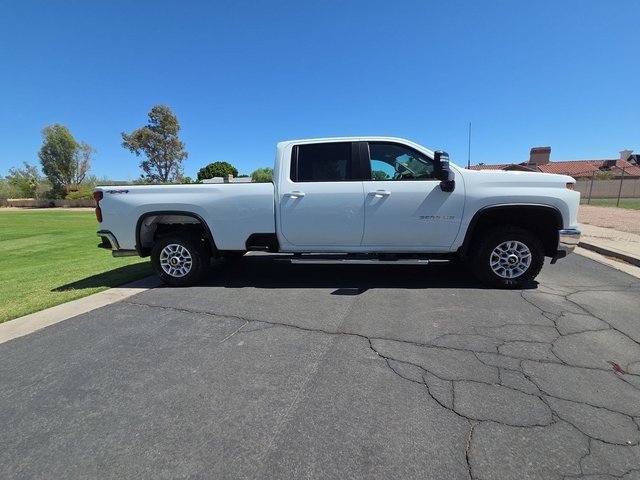 2024 Chevrolet Silverado 2500HD LT photo 6