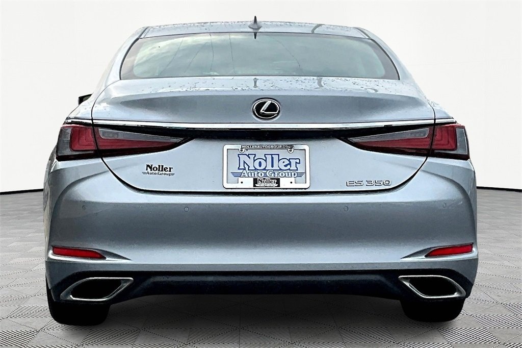 2023 Lexus ES 350 photo 4