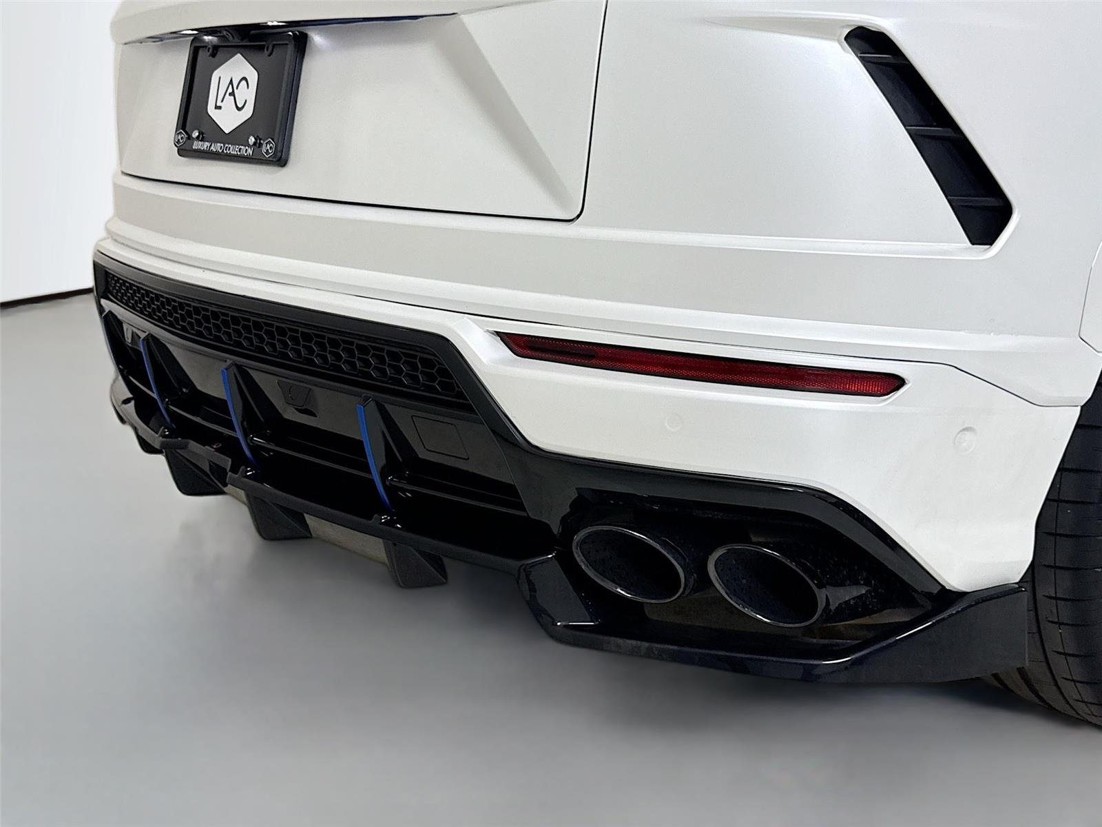 2021 Lamborghini Urus photo 35