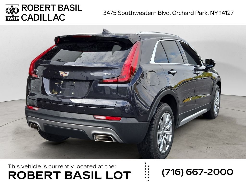 2023 Cadillac XT4 Premium Luxury photo 4