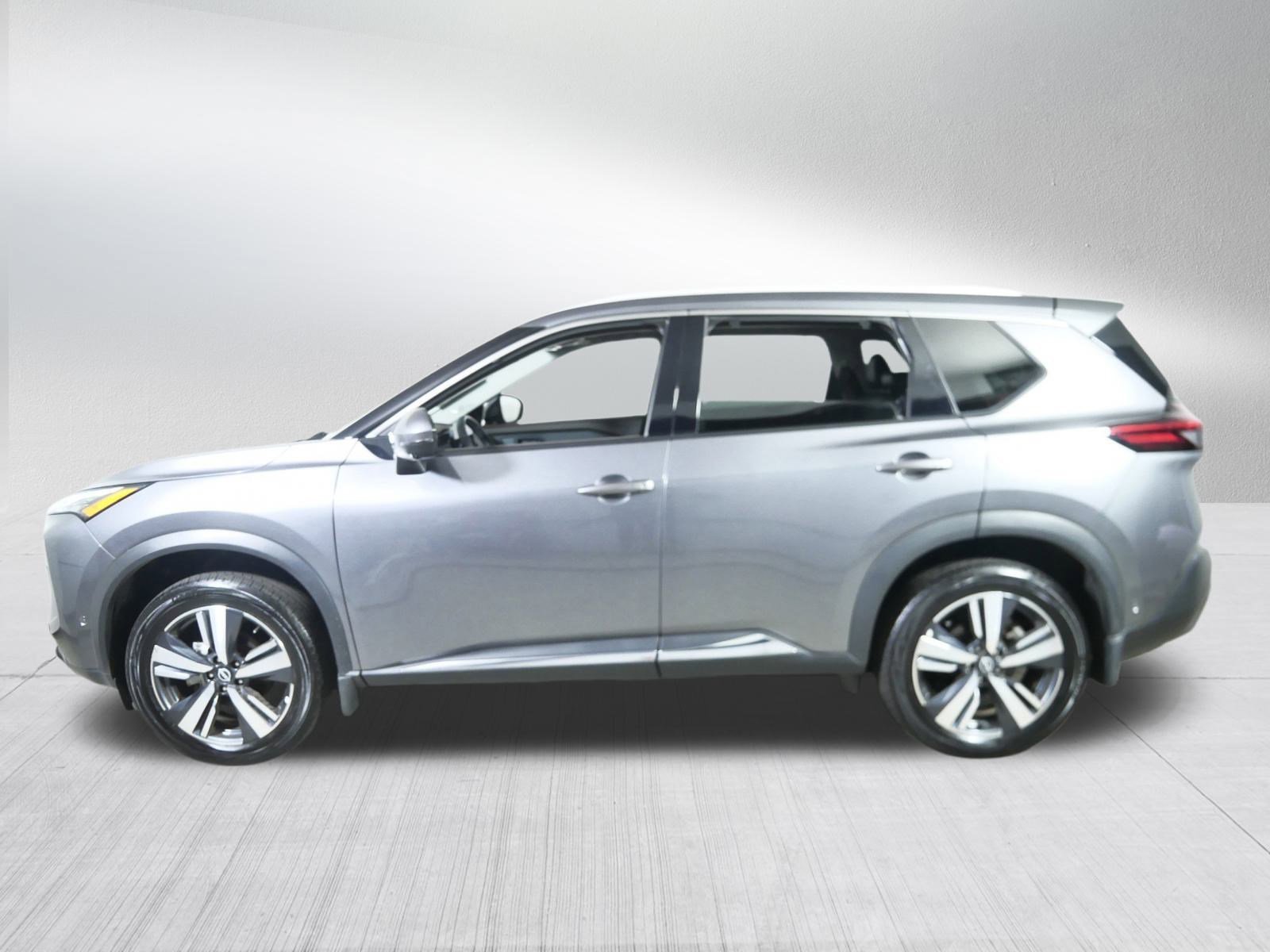 2022 Nissan Rogue SL photo 4