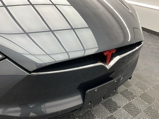 2016 Tesla Model X 90D photo 26