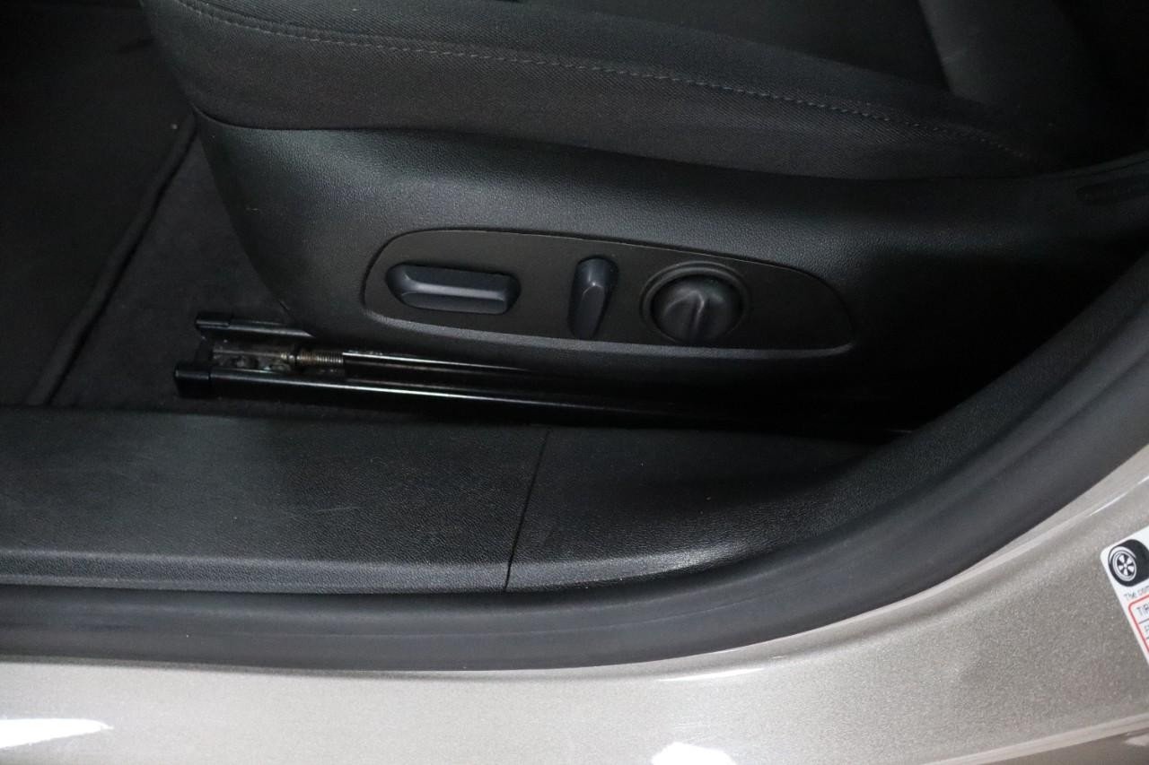 2023 Chevrolet Malibu 1LT photo 9