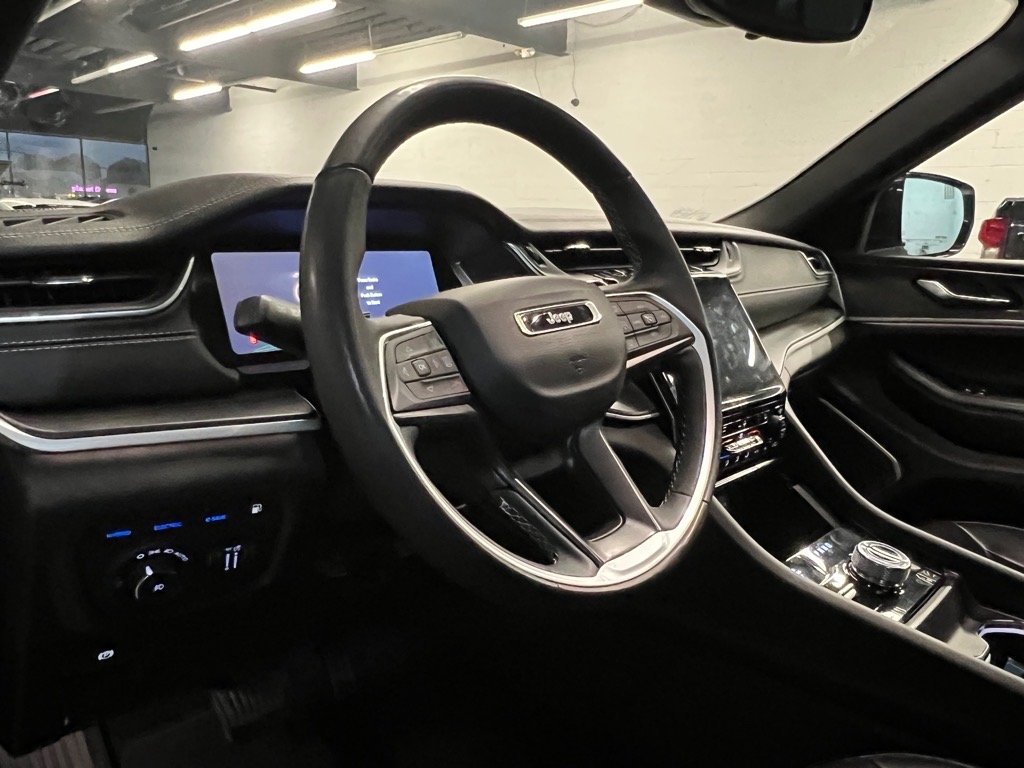 2024 Jeep Cherokee Limited 4xe photo 4