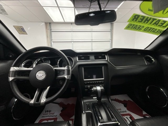2012 Ford Mustang GT Premium photo 4