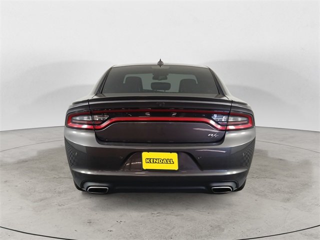 2016 Dodge Charger R/T photo 4