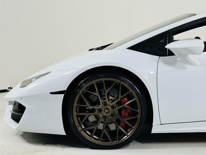 2019 Lamborghini Huracan photo 17