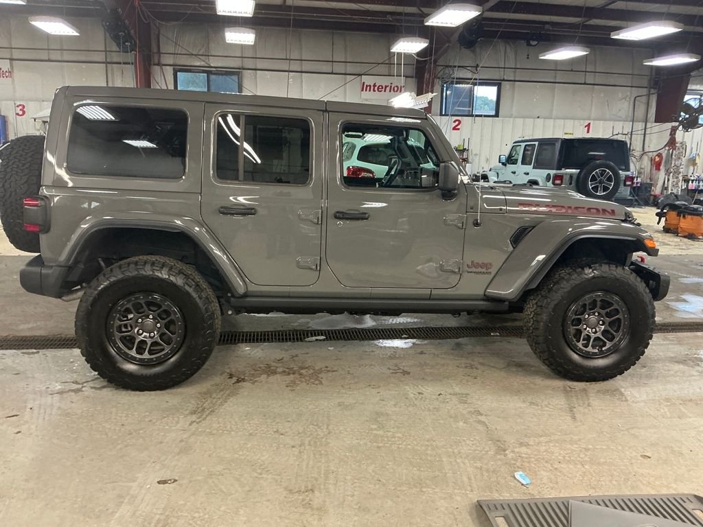 2022 Jeep Wrangler Unlimited Rubicon photo 2