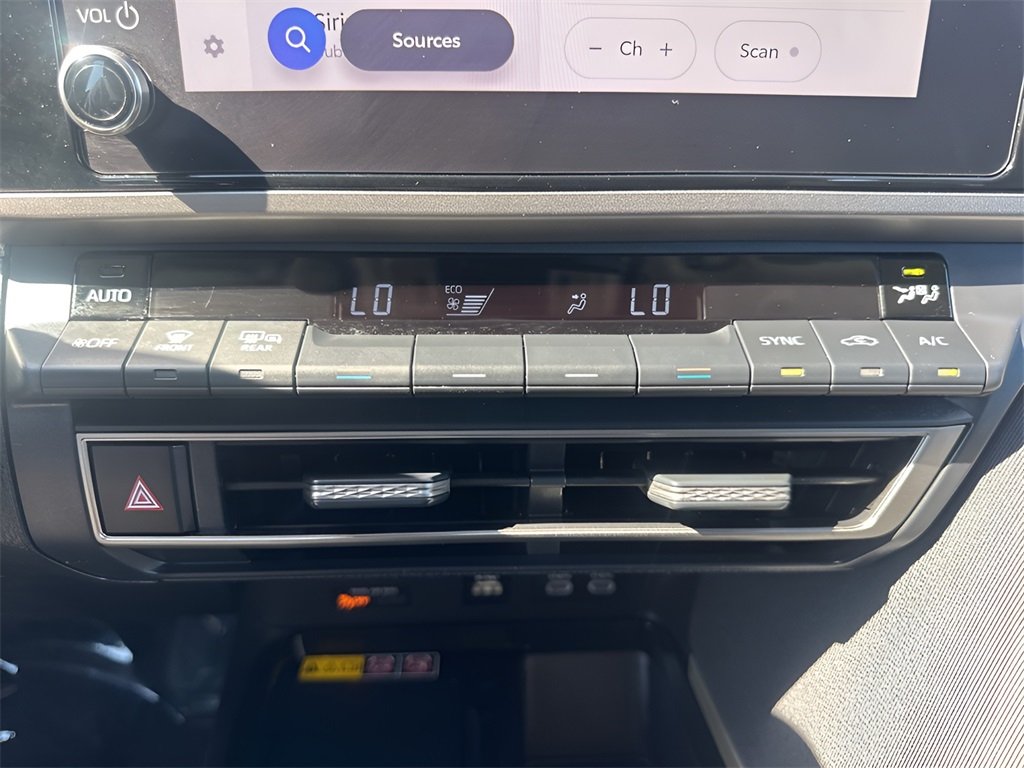 2025 Toyota Camry LE photo 16