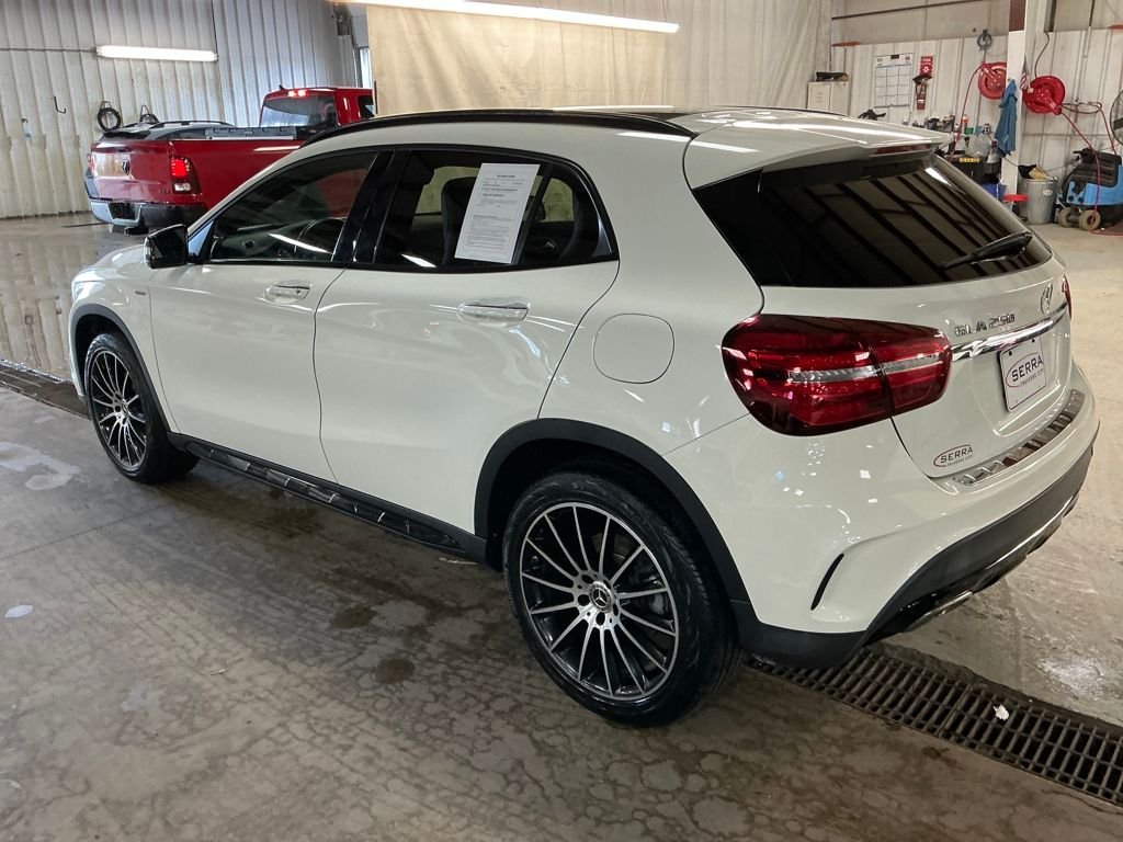 2018 Mercedes Benz GLA 250 4MATIC photo 2