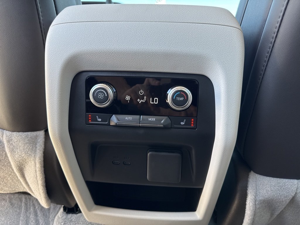 2025 Gmc Acadia Denali photo 12