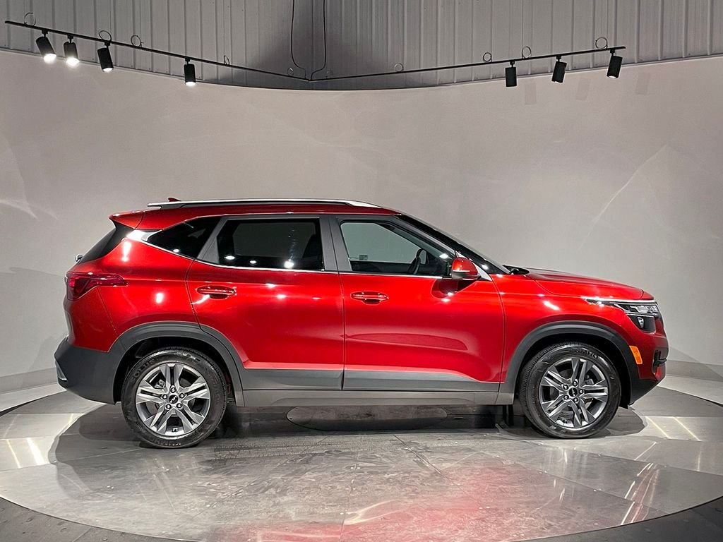 2023 Kia Seltos S photo 8