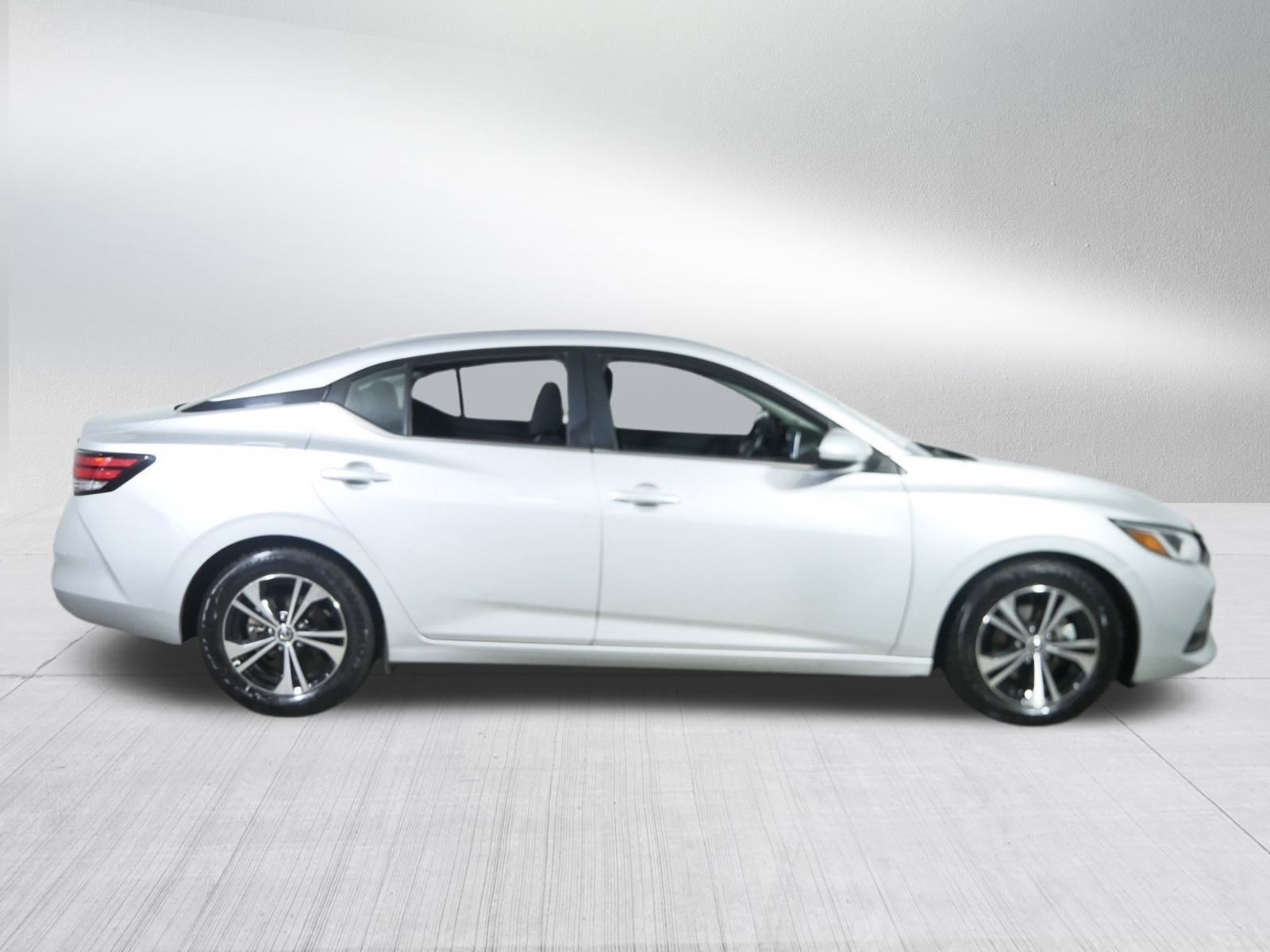 2023 Nissan Sentra SV photo 8