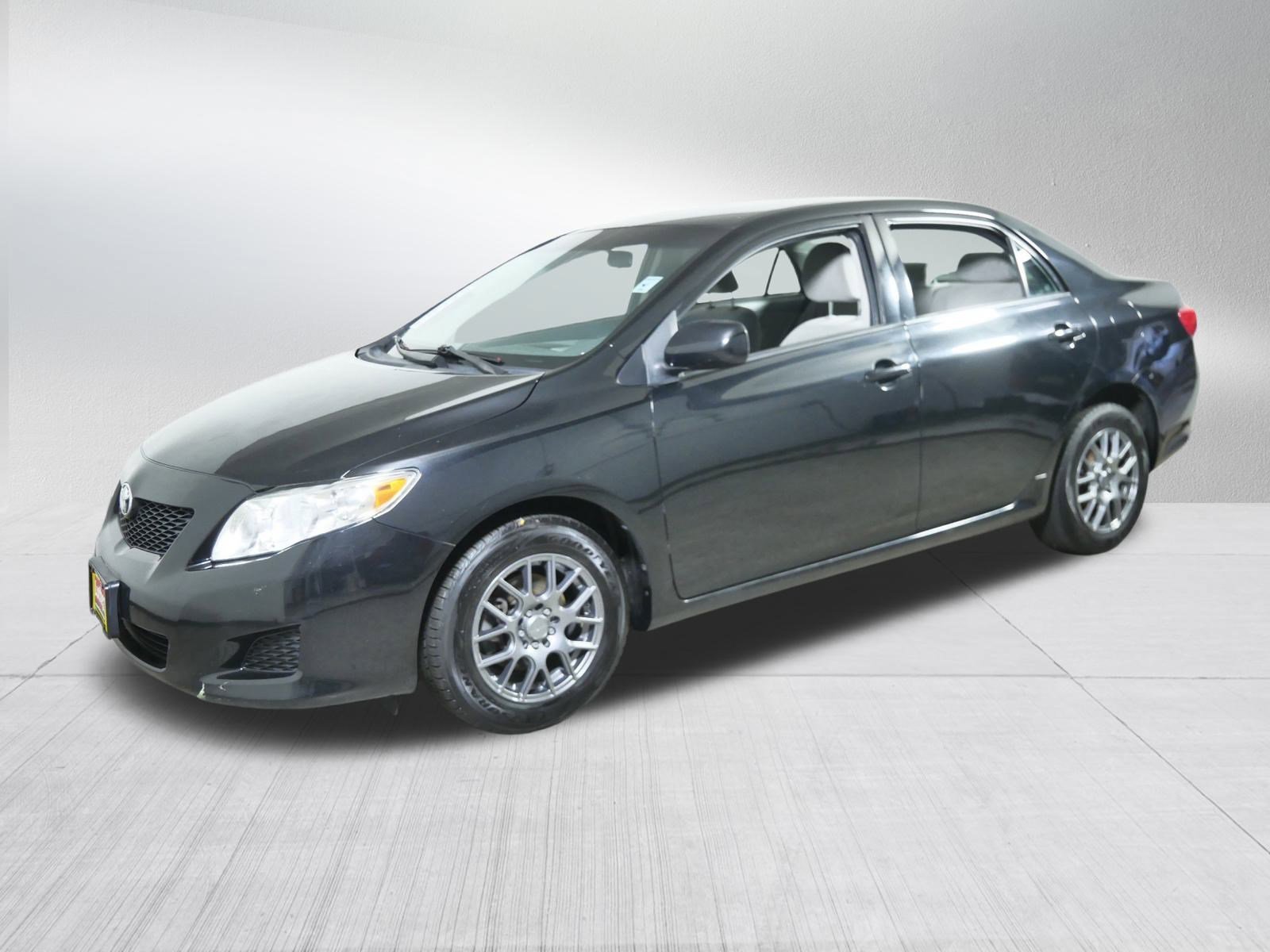 2010 Toyota Corolla LE photo 2
