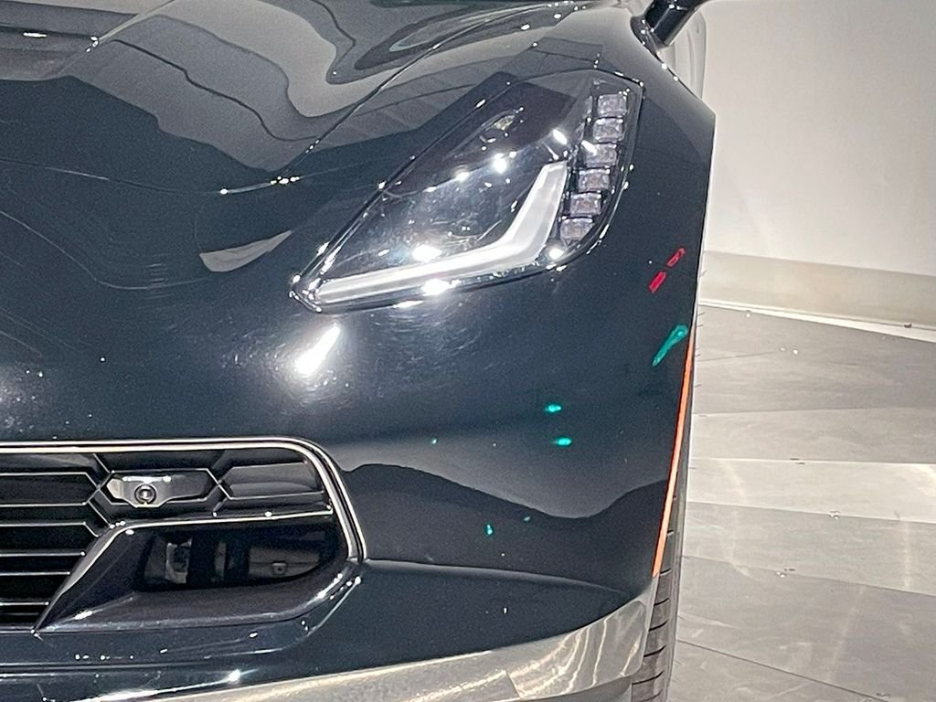 2015 Chevrolet Corvette Stingray 2LT photo 19
